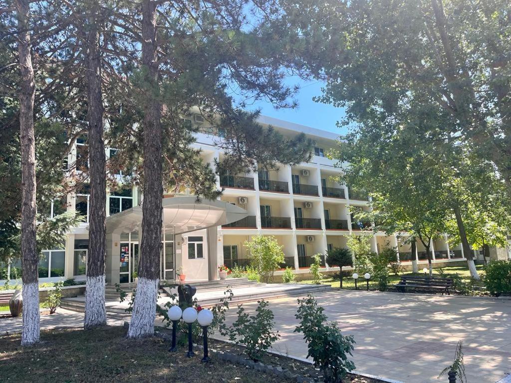 Hotel Central Mamaia Exterior photo